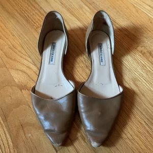 Manolo Blahnik brown leather point toe leather flats